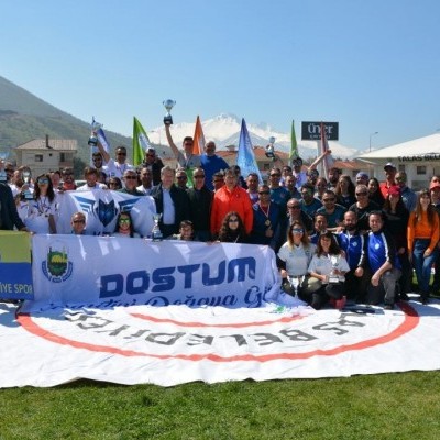 Dostum Yamaç Paraşütü Sporcularından Büyük Başarı